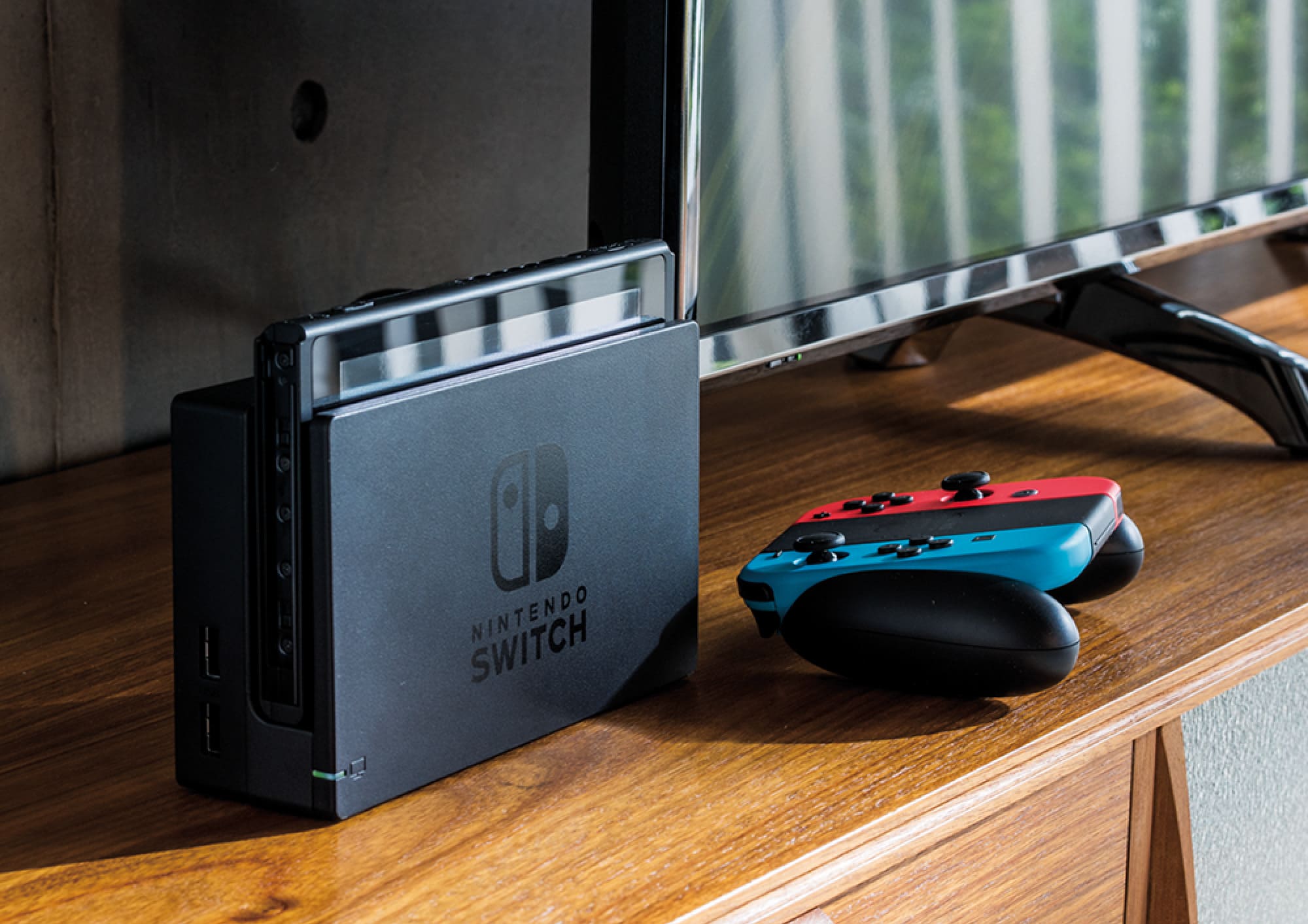 Nintendo SWITCH - 2019 "Neon blue|Neon red"