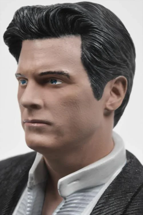 Mass Effect - Illusive Man soška