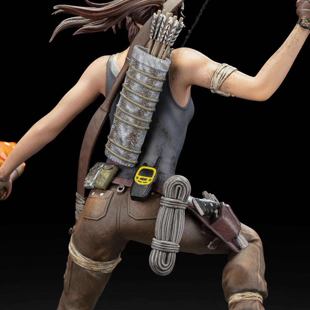 Tomb Raider - Figurka Lara Croft Survivor Era [Dark Horse]