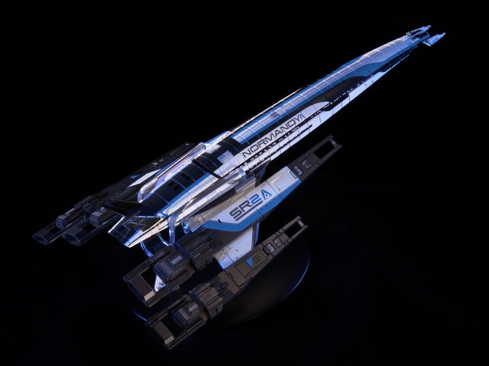 Mass Effect: Alliance Normandy SR-2 [Master Replicas]
