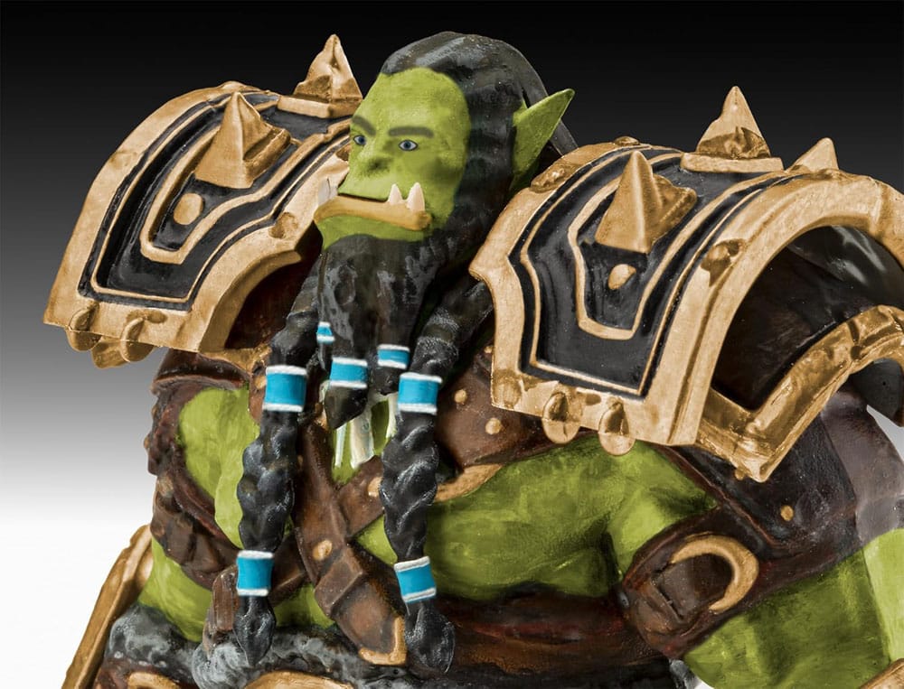 World of Warcraft - The Orc Thrall Model Set 1:16