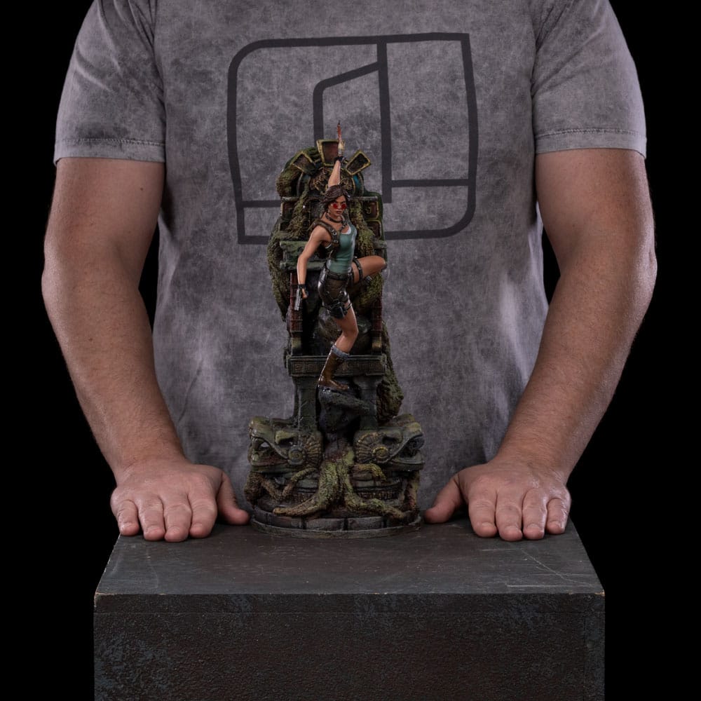 Tomb Raider - Soška Lara Croft Deluxe 1:10 [Iron Studios]
