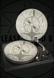 Fallout - Podložka pod gramofon "Please Stand By" 